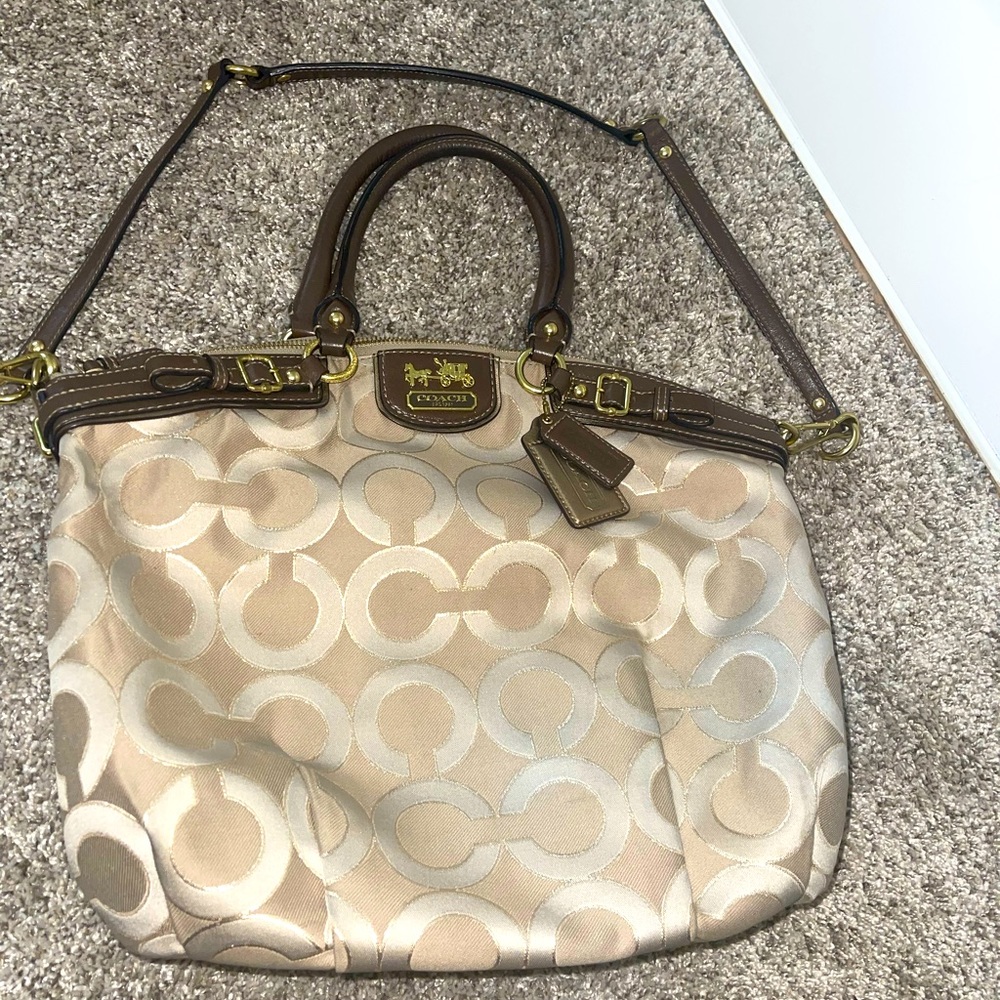 Coach Lindsey Satchel hand and matching wallet